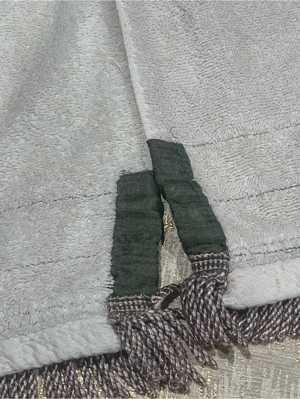 Croscill 100% Cotton Hand Towels 16x28 White/Green/Gray Fringed Set of 2